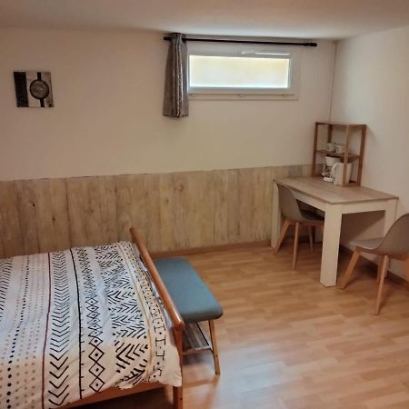 Bed and Breakfast chez Angélique Marcorignan Esterno foto