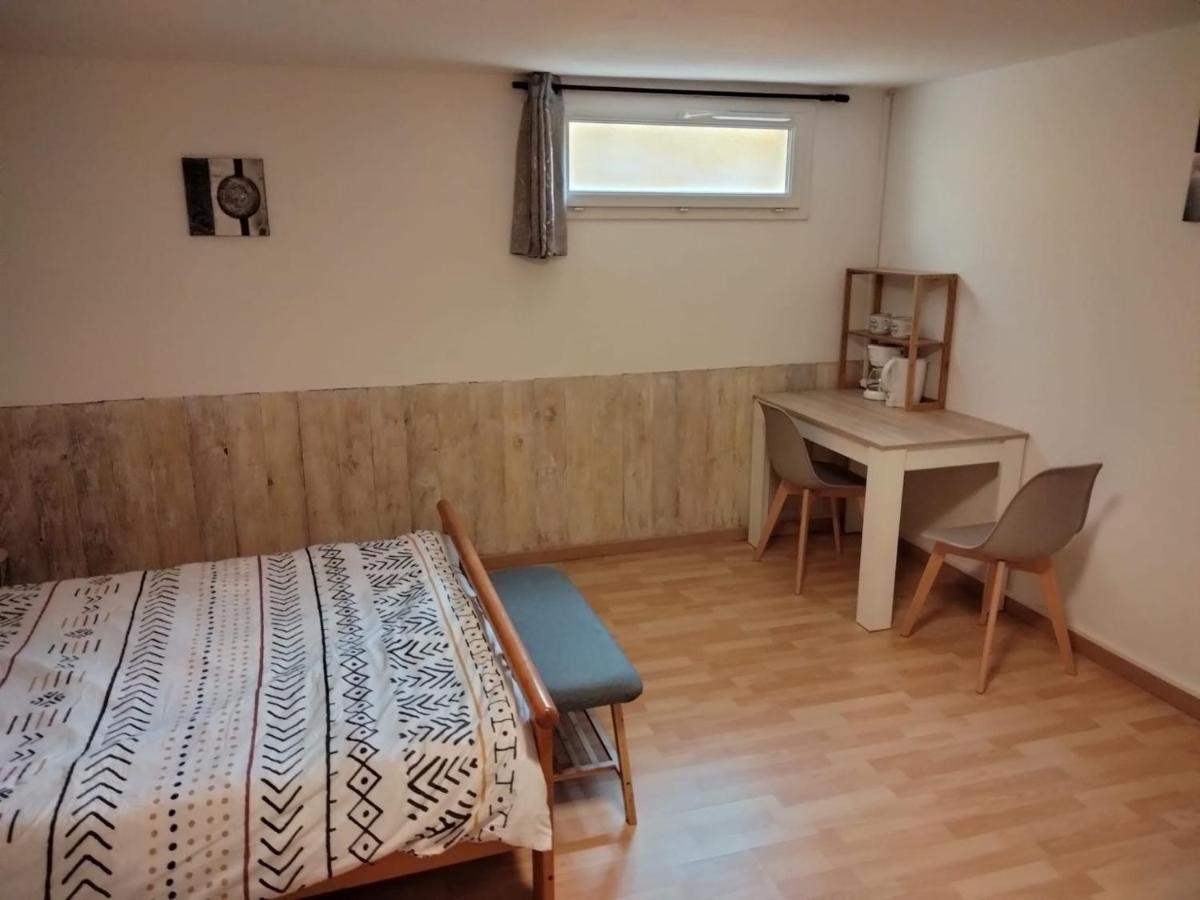 Bed and Breakfast chez Angélique Marcorignan Esterno foto